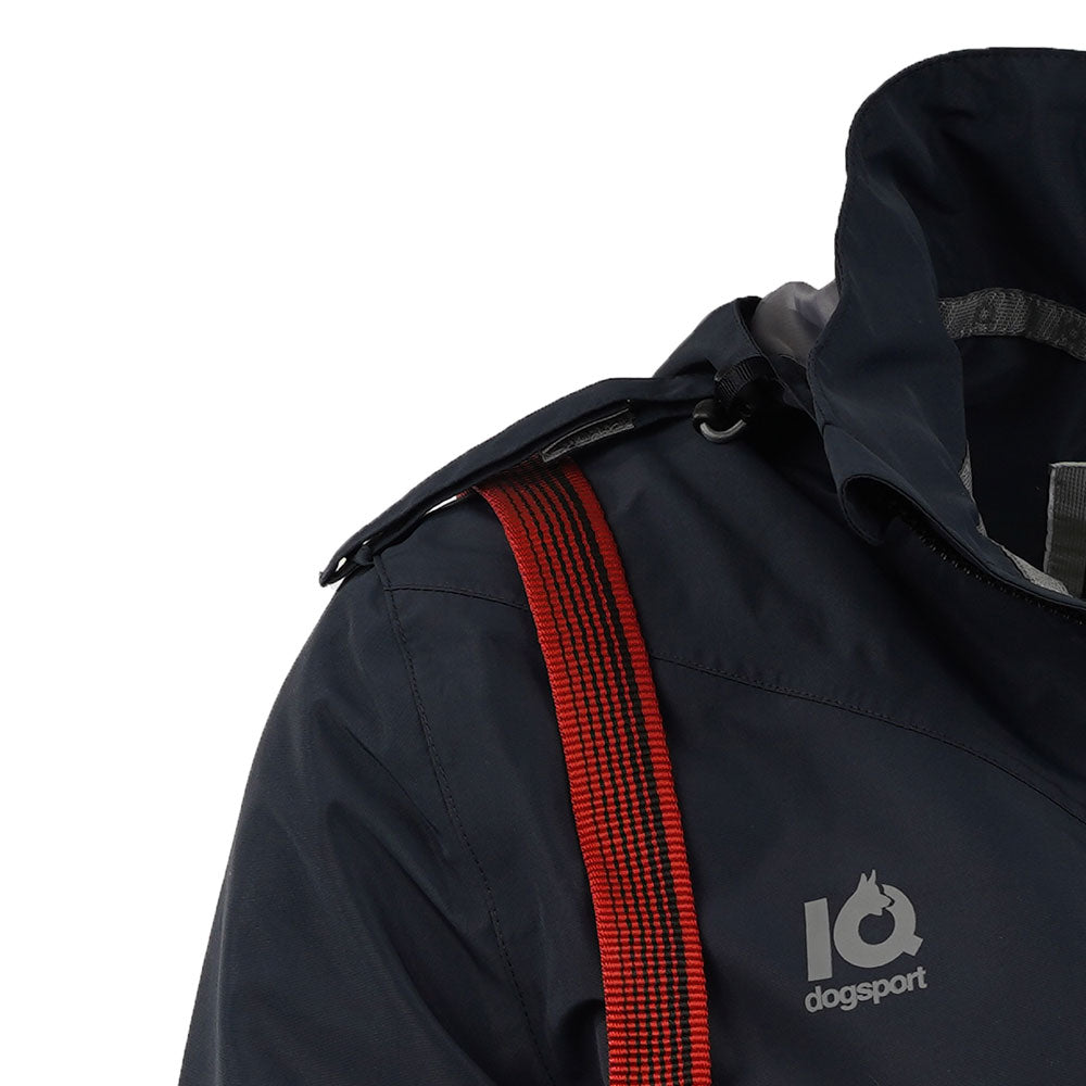 Leichte Jacke für Hundebesitzer Leinenhalterung