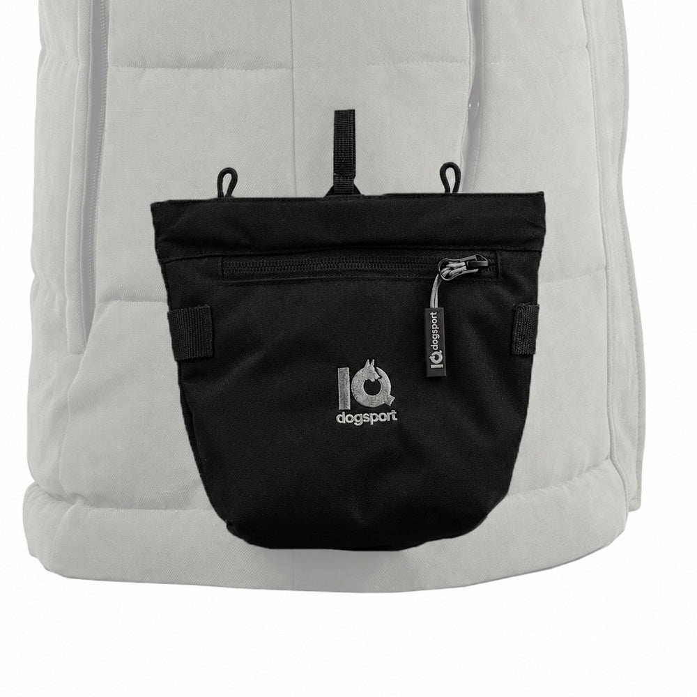 Futtertasche - Leckerlibeutel an Jack befestigt mit Schnellverschluss MagDock