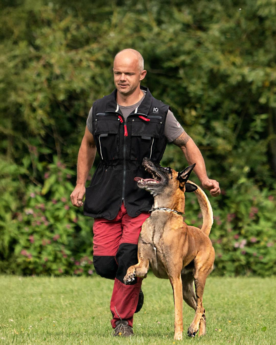 Women’s Dog Training Clothing | Agility & IGP | IQ Dogsport
