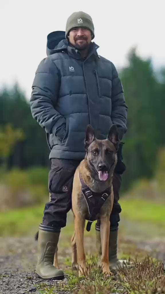 Load video: lang-en | Product video of the IQ Dogsport Winterparka Unisex