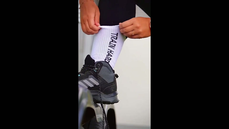 IQ Trainingssocken Train Hard — atmungsaktive Hundesport-Socken | IQ Dogsport