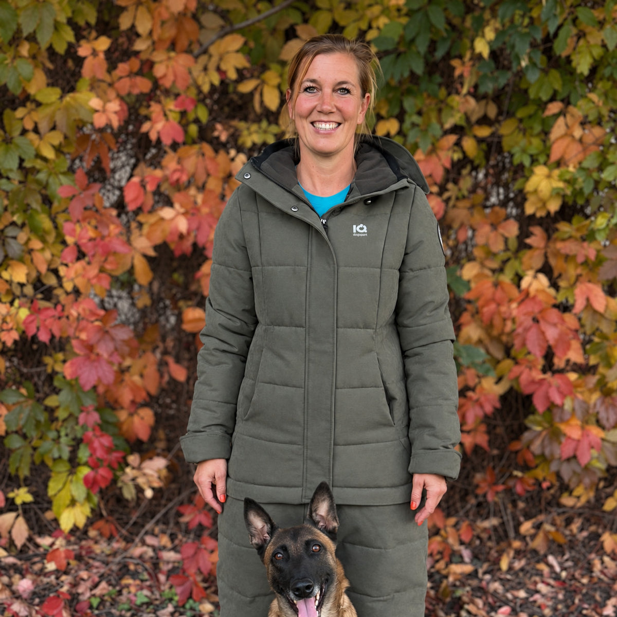 Load video: lang-en | Women’s zip-off winter coat – demonstration with English subtitles